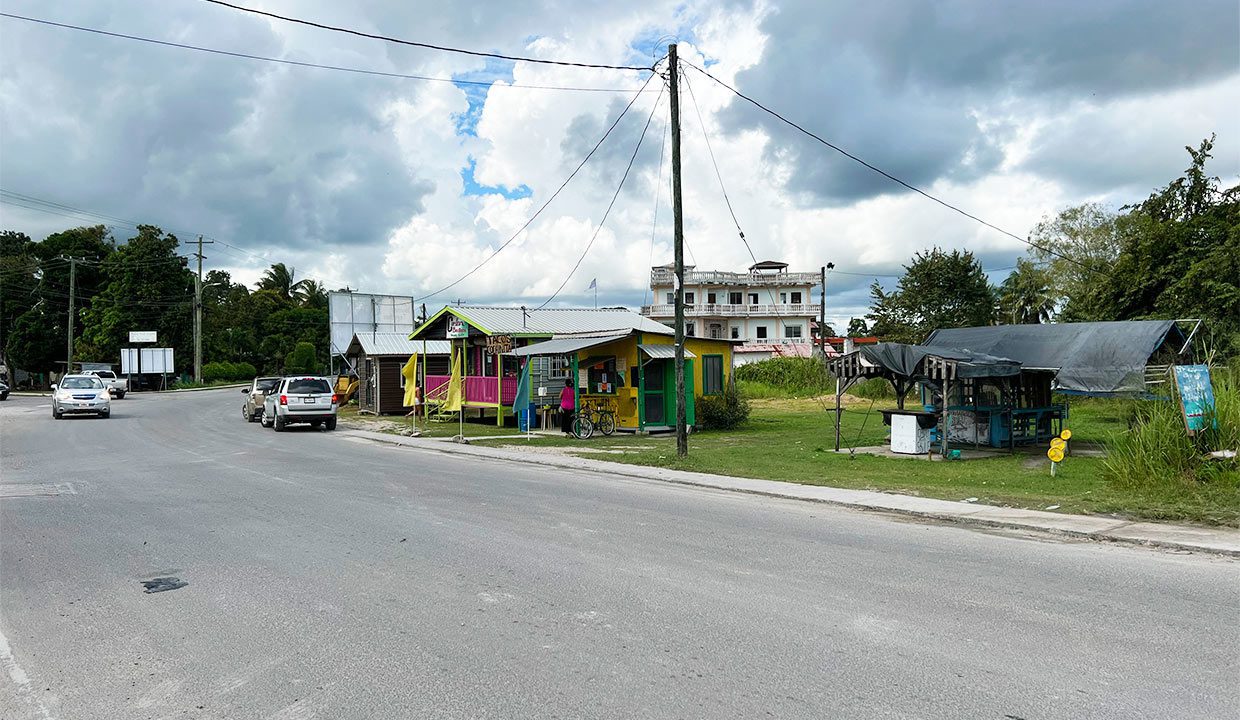 Belize-Rd-4-lots-10