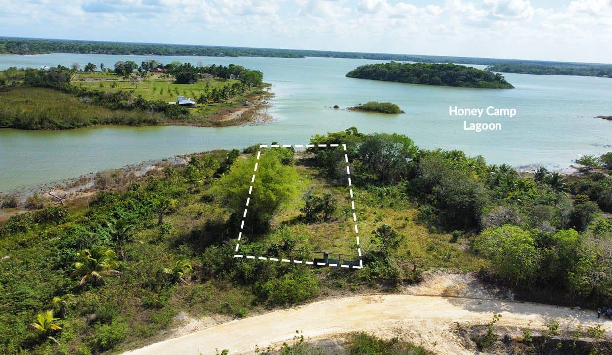 0.44 Acre Lagoon Front Property Honeycamp Lagoon Orange Walk District Belize